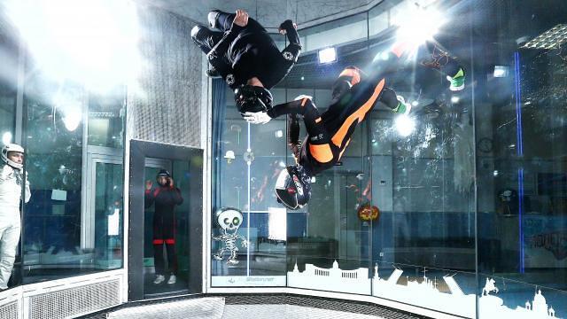indoor-skydivers-flying-in-a-wind-tunnel.jpg